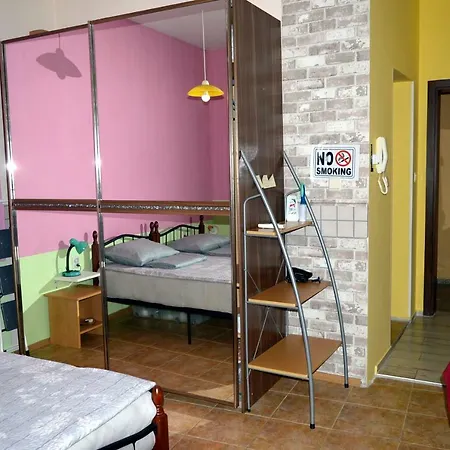 Apartment Sea Joy Studio Warna